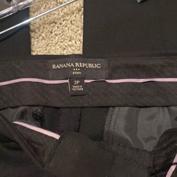 Banana republic-size 2P dress pants - Picture 2 of 2